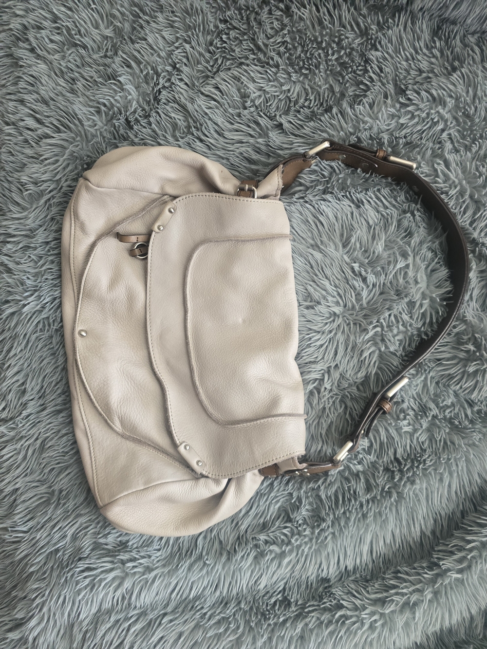 Kenneth Cole Cream Leather Shoulder Bag with Contrast Strap